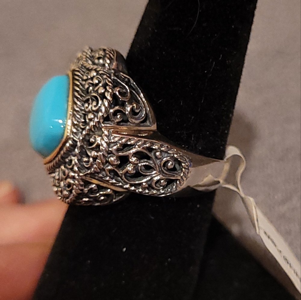 Beautiful Turquoise Ring - Picture 3 of 11